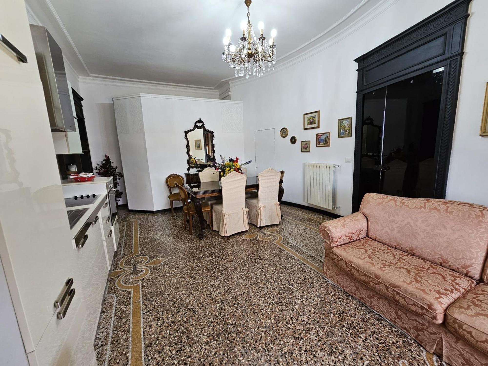 Apartment Antiche Memorie-eleganza E Confort In Centro Citta Genua